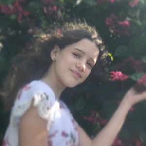 Meet your Posher, Yaineri